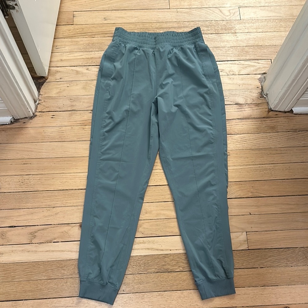 Lululemon Wanderer jogger